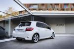 Toyota Auris HSD 2010 года